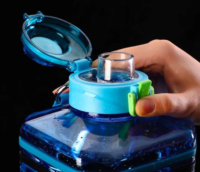 Голубая бутылка для воды 2200 мл из BPA-free материала для спорта и фитнеса 0-220 фото